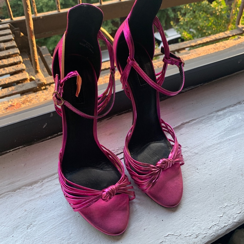 Gorgeous fuchsia lame high heel sandals